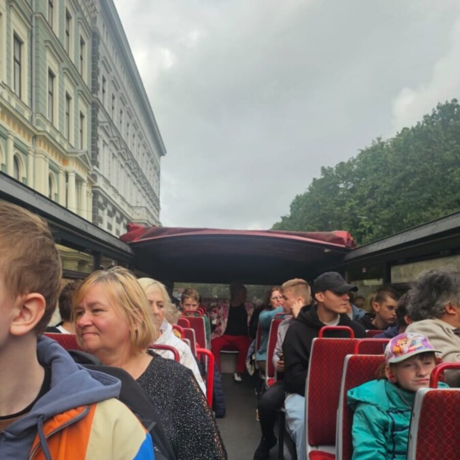 Autobusā