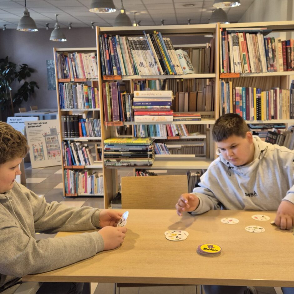 Skolēnu aktivitātes bibliotēkā